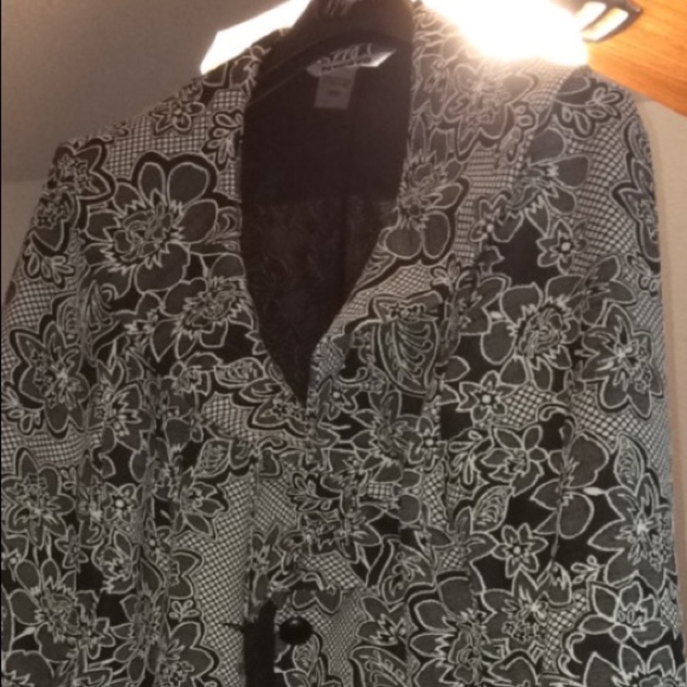 NWT Nygard 3/4 sleeve button up jacket - Picture 3 of 5